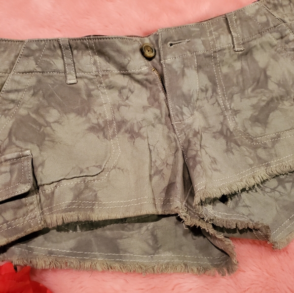 Hollister tie dye shorts - Picture 4 of 5